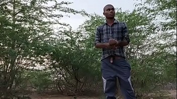 Schwule nackte Männer in der Natur